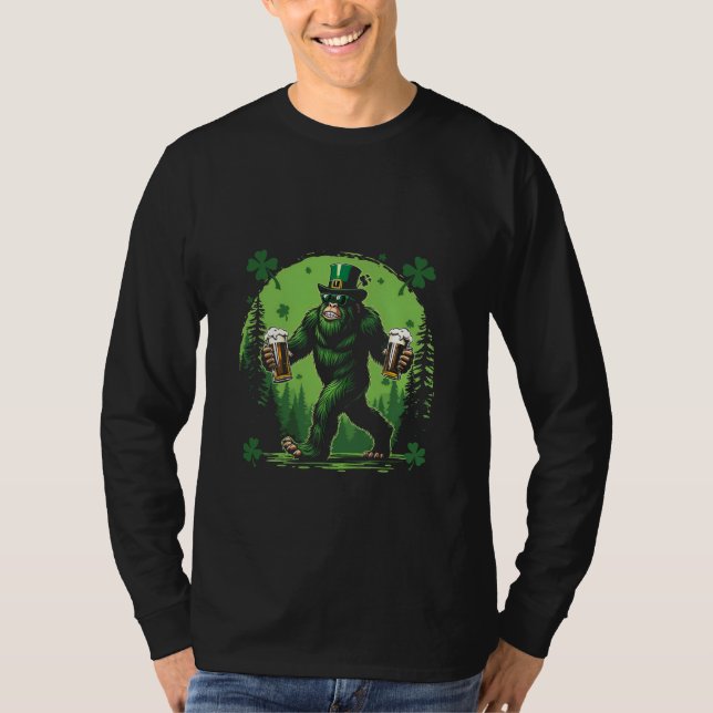 Beer St. Patrick's Day Big Food Sasquashe Funny T Shirt (Framsida)