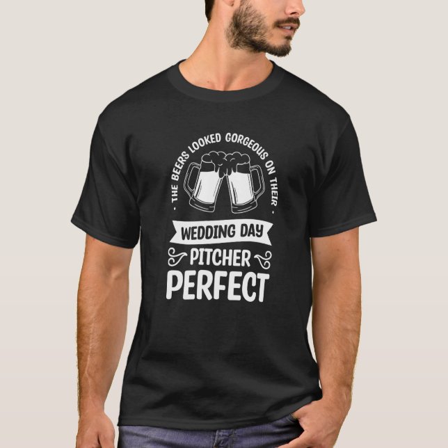 Beers Looked Gorgeous On Their Wedding Day Pitcher T Shirt (Framsida)