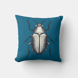 Beetle med Initialer Kudde