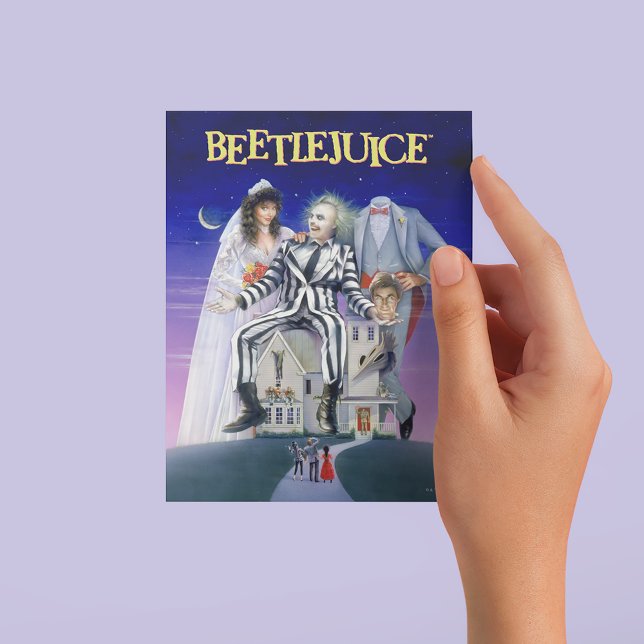 Beetlejuice | Teaterisk Poster Vykort (Person holding postcard)