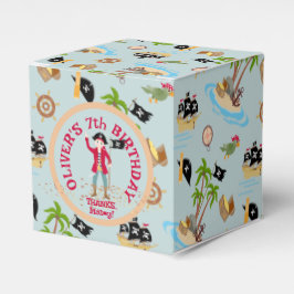 Befälhavare vid Pirat Fraktens Födelsedagsfest Presentaskar