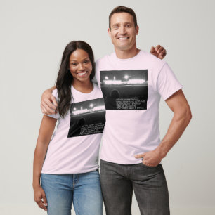 Befjädrad utslagsplats för änglar t-shirt