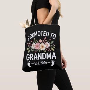 Befodrad till Mormor 2026 Första gången Nana Blomm Tygkasse
