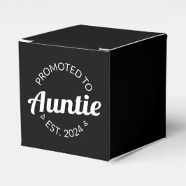 Befordrad till Auntie Est. 2024 Presentaskar