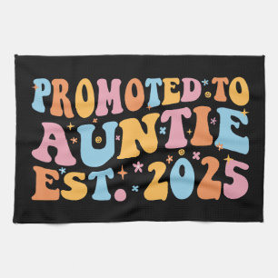 Befordrad till Auntie Est. 2025 III Kökshandduk