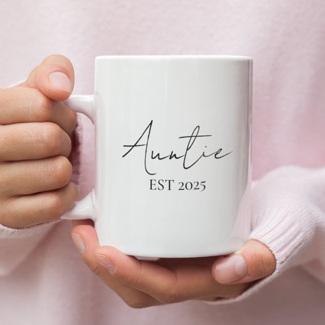 Befordrad till Auntie EST 2025 | Nya Moster Kaffemugg (Skapare uppladdad)