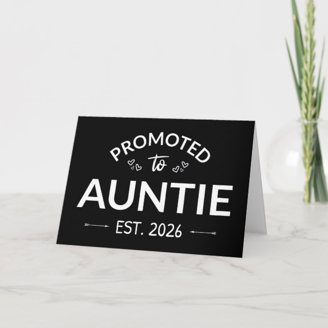 Befordrad till Auntie Est. 2026 II Kort (Framsida)