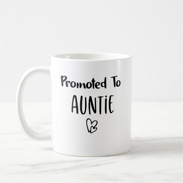 Befordrad till Auntie, gåva till Auntie BAE Best M Kaffemugg (Vänster)