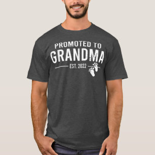 Befordrad till Grandma 2022 First Time New Grandmo T Shirt