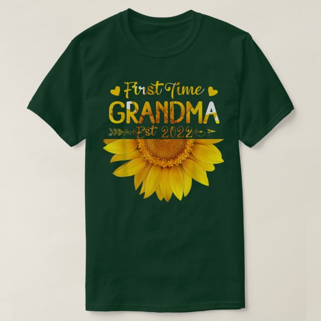 Befordrad till Grandma Est 2022 Första gången Gran T Shirt (Design framsida)