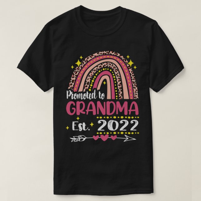 Befordrad till Grandma Est  T Shirt (Design framsida)