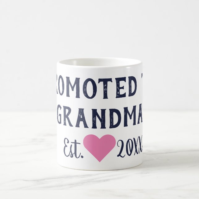 Befordrad till Grandma Navy & Bright Rosa Mugg (Center)