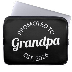 Befordrad till morfar Est. 2026 Laptop Fodral