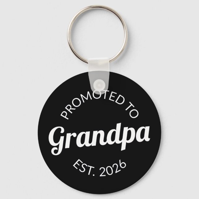 Befordrad till morfar Est. 2026 Nyckelring (Framsida)