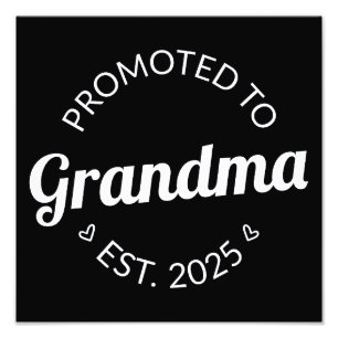 Befordrad till mormor Est. 2025 Fototryck