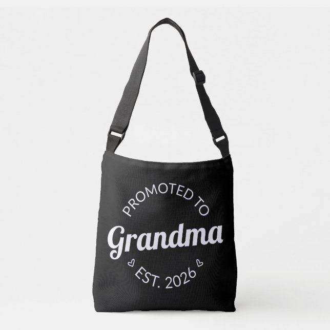Befordrad till mormor Est. 2026 Axelväska (Framsida)