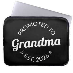 Befordrad till mormor Est. 2026 Laptop Fodral