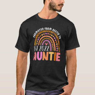 Befordrad till Moster Est 2022 New Auntie Rainbow  T Shirt
