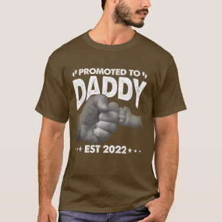 Befordrad till pappa 2022 lustig gåva till nya pap t shirt