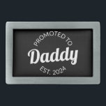 Befordrad till pappa Est. 2024<br><div class="desc">Coolans utformning, perfekt för varje ny pappa. Fantastisk är väg att tillkännage en gravid till make! "Befordrad till pappa est 2024" citat i roligten för varje man som redan kärlekar sitt barn. Ge till make på Fars dag eller köp den här konsten om du är den bästa nya farsan på...</div>