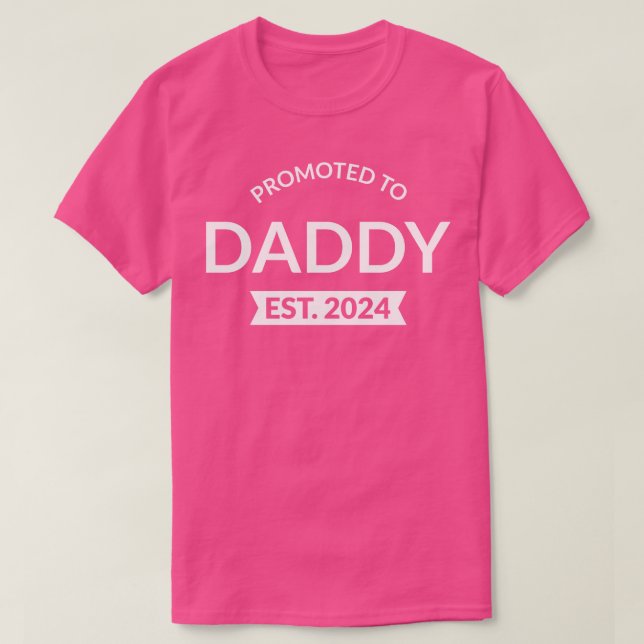 Befordrad till pappa Est 2024 II T Shirt (Design framsida)