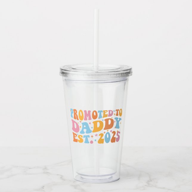 Befordrad till pappa Est. 2025 III Take Away Mugg (Framsida)