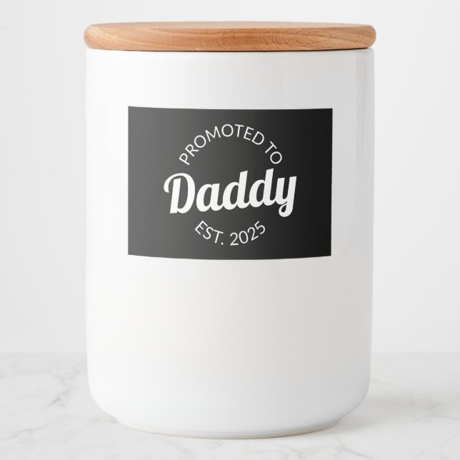 Befordrad till pappa Est. 2025 Mat Etiketter (Framsida)