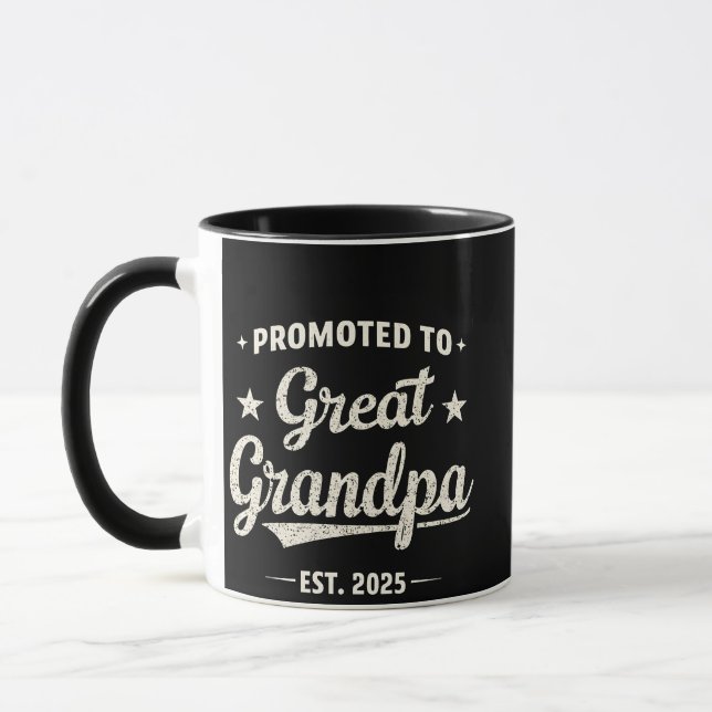 Befordrad till Underbar Grandpa 2025 Family Gift Mugg (Vänster)