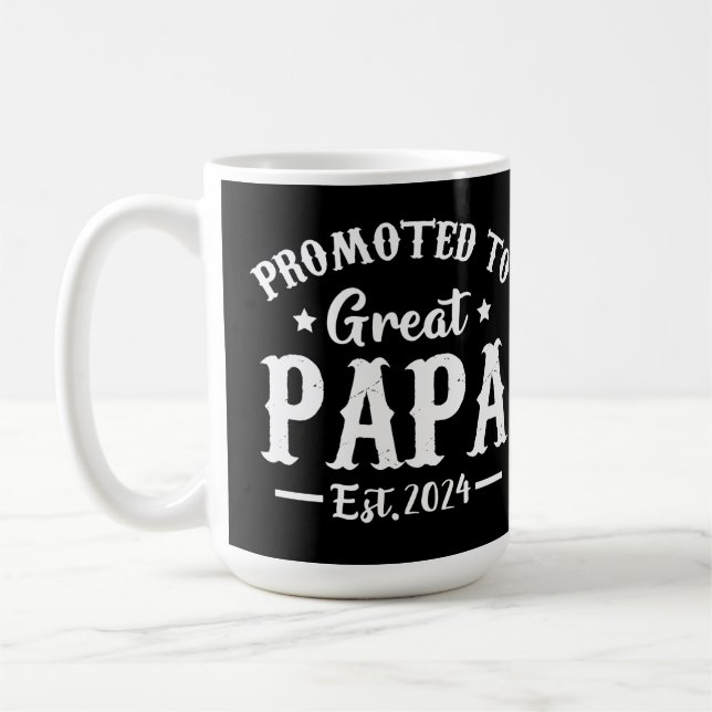 befordrad till underbar pappa est 2024 t skjorta kaffemugg (Vänster)