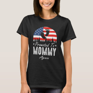 Befordrades till Mamma 2024 USA Flagga Fars dag T Shirt