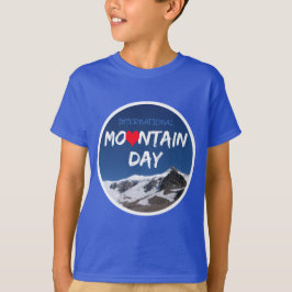 Befordran av bergsdagen i internationell t shirt