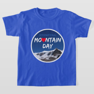 Befordran av bergsdagen i internationell t shirt