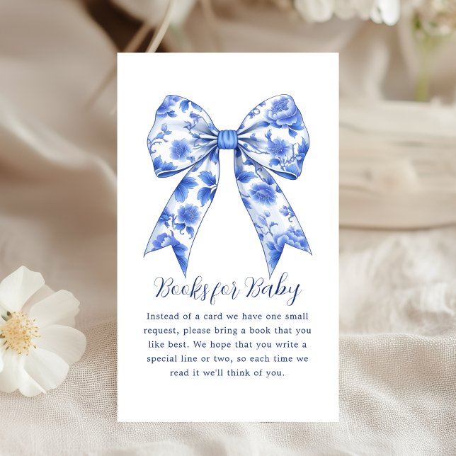 Begäran om bok | Blue Chinoiserie Bow Baby Shower Tilläggskort (Skapare uppladdad)
