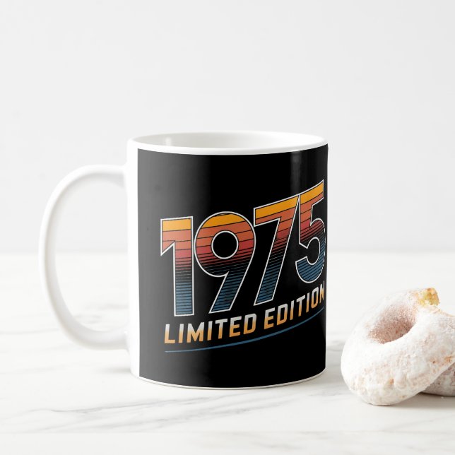 Begränsada upplagan, födelsetal 1975 kaffemugg (Med munk)