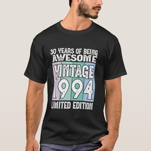 Begränsada utgåvan av 30års födelsedag, född 1994, t shirt (Framsida)