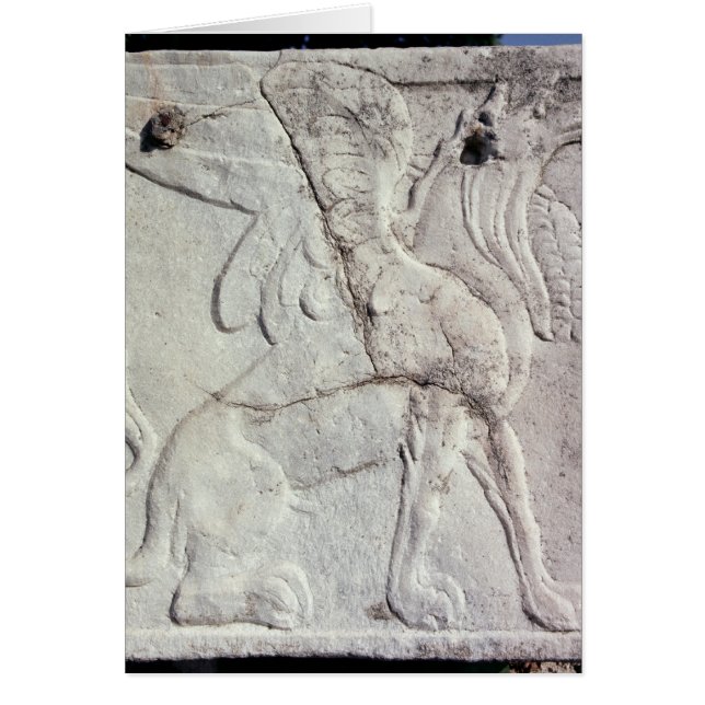 Begravnings- urn med sniden lättnad av en grip hälsningskort (Framsidan)