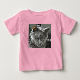 Begynna ranka Onsie för grå färgkatt Tee Shirt