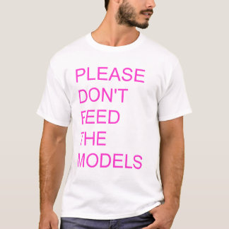 behaga matar inte modellerar t-shirt
