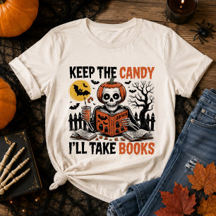 Behåll Godiset Jag Tar Böckerna Halloween T Shirt