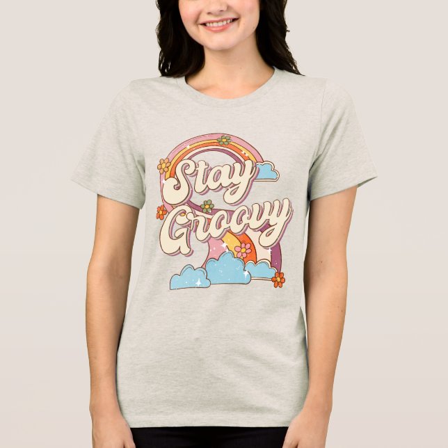 Behåll Groovy Retro Rainbow Flowers Typography T Shirt (Framsida)
