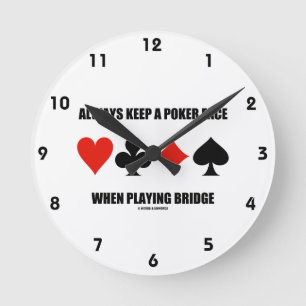 Behålla alltid ett Poker Ansikte när du spelar Bri Rund Klocka