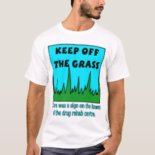 Behålla av gräs tee