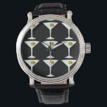Behålla "Em Coming Martini Watch (svart) Armbandsur<br><div class="desc">Denna Behålla "Em Coming Martini Watch har en svart bakgrund och en vinklad bild av en vit silhuett av ett martinistiskt glas. Inuti varje glas finns en gloriös grönt oliver med orange pimento. Det här är en roligt armklocka för alla som önskemål var med i en klassisk film. Shaken är...</div>