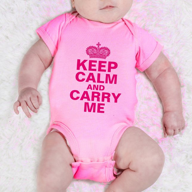 "Behålla Lugn and Carry Me" personlig flicka Tee (Skapare uppladdad)