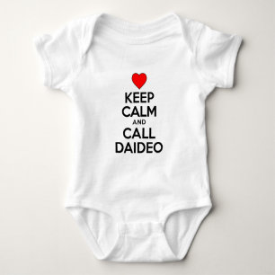 Behålla Lugn Call Daideo T-shirt