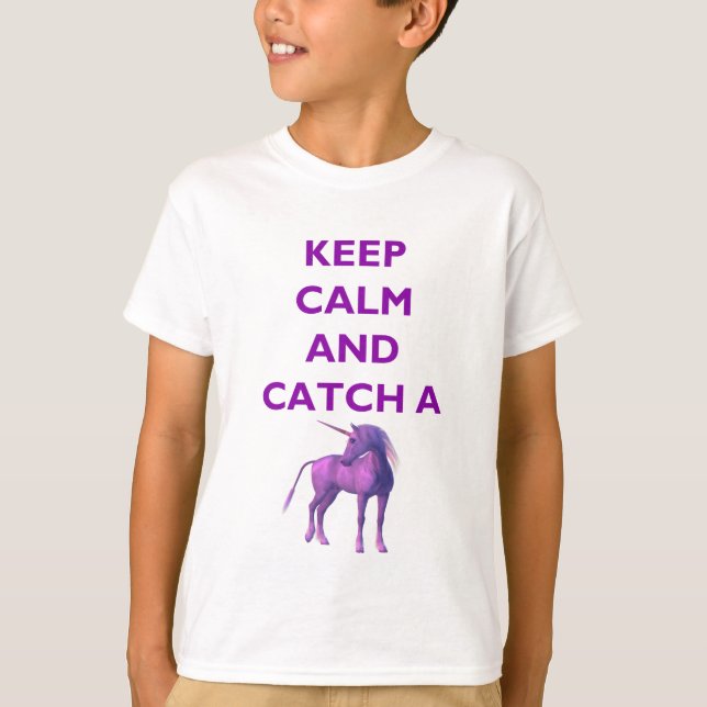 Behålla Lugn & Catch a Lila Unicorn Kids T-Shirt (Framsida)