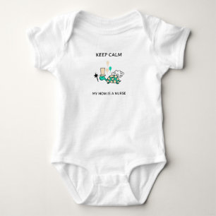 behålla lugn min mamma är sjuksköterska t shirt