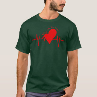 Behålla på EKG- hjärtrytm på hålhjärtspatient T Shirt