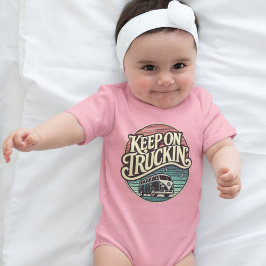 Behålla på Truckin Rosa i Retro 60- Personligen T Shirt