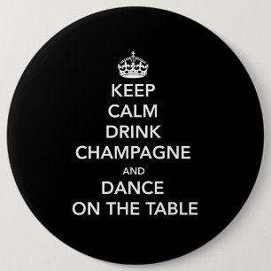 Behålla som är lugna och drinkchampagne och dans knapp